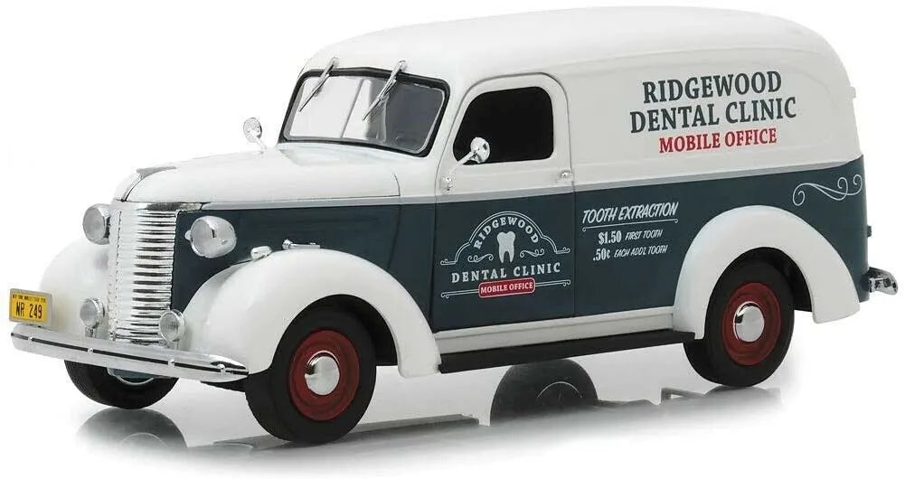 GREENLIGHT CHEVROLET PANEL TRUCK