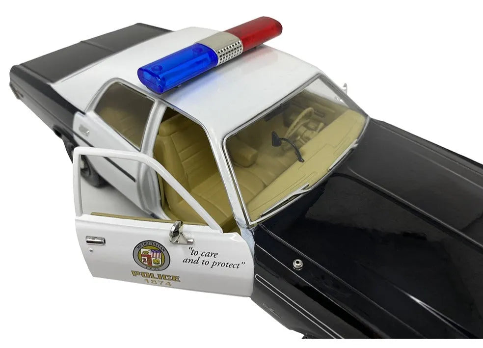 GREENLIGHT 1977 DODGE MONACO METROPOLITAN POLICE WITH T-800 ENDOSKELETON