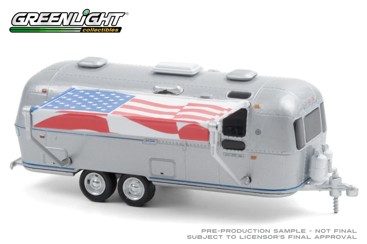 GREENLIGHT AIRSTREAM LAND YACHT SAFARI & AMERICAN FLAG AWNING