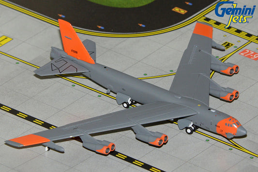 GEMINI JETS B-52H STRATOFORTRESS U.S. AIR FORCE "WOLFPACK" RETRO ORANGE LIVERY 61-0028