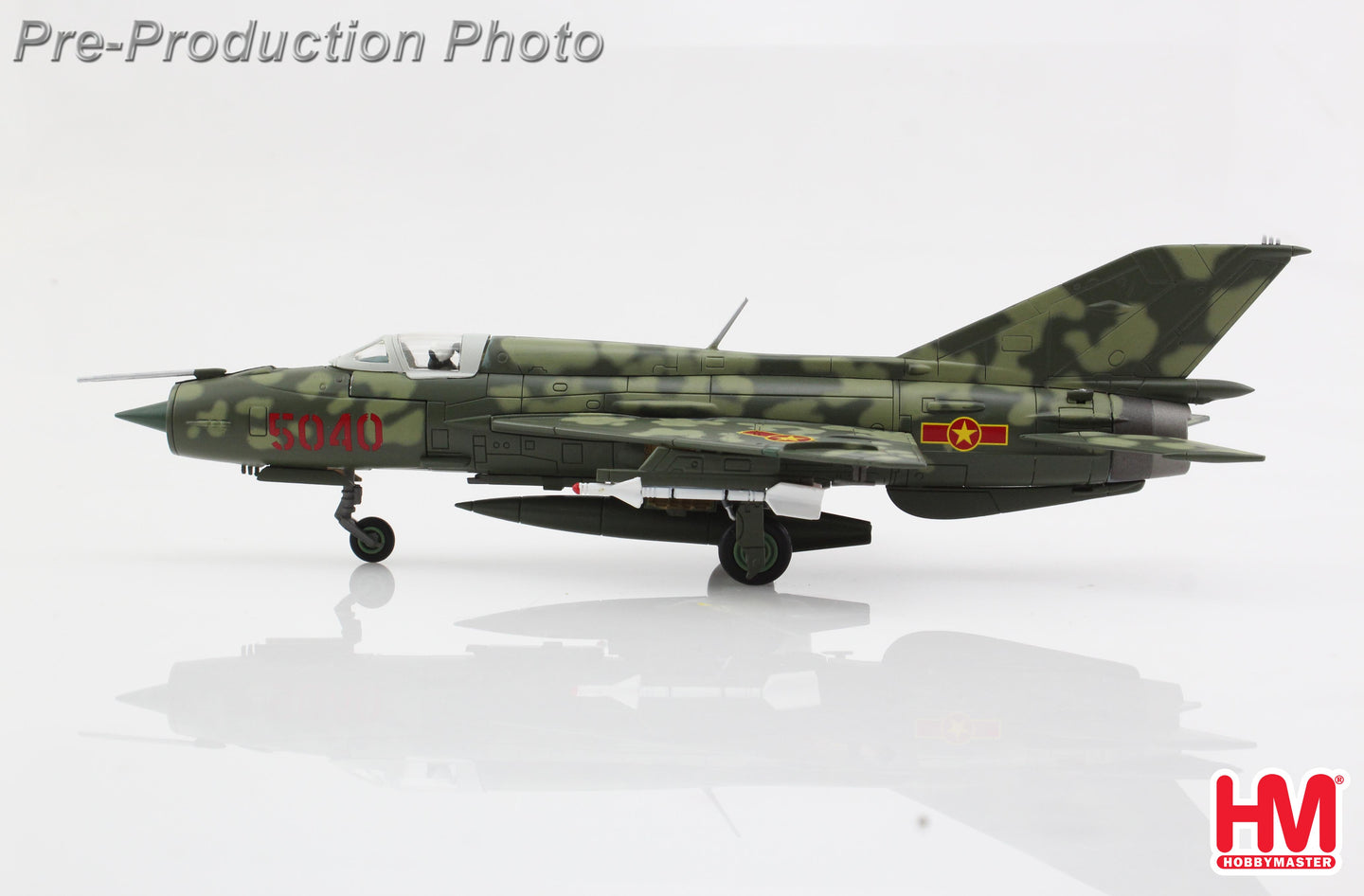 HOBBY MASTER MIG-21PFM 5040 921ST FIGHTER REGIMENT VIETNAMESE AIR FORCE DECEMBER 1972