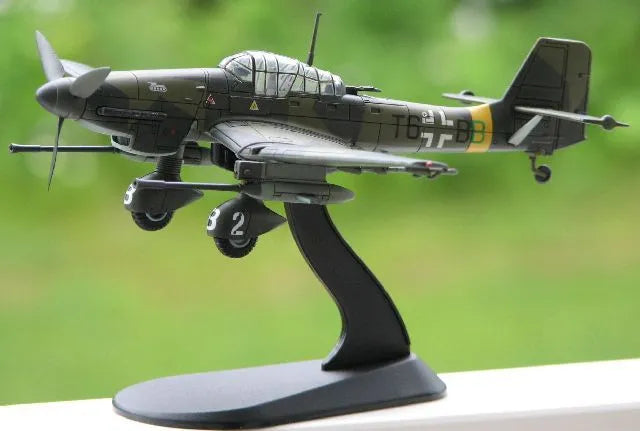 HOBBY MASTER JU 87G STUKA LUFTWAFFE 10./STG 2 T6+BB HANS RUDEL SLOVAKIA 1944