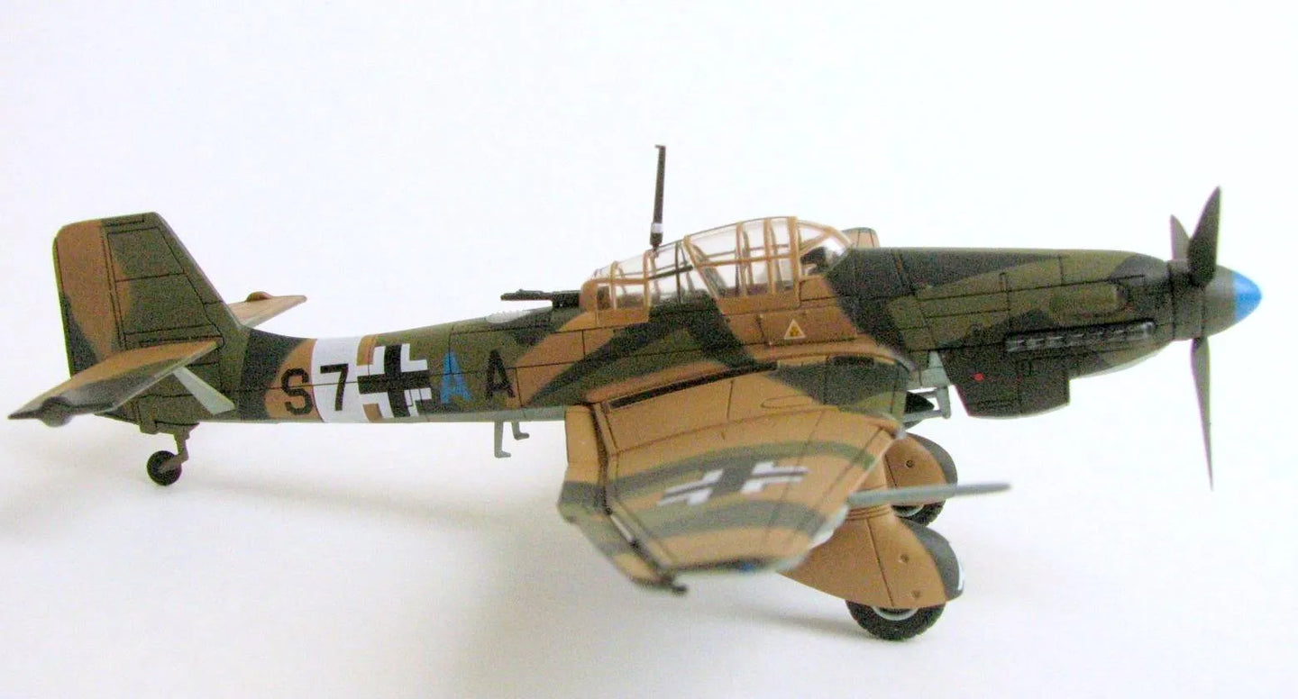 HOBBY MASTER JU-87 D-3 GESCHWADERSTAB OF STG3 "WALTER SIEGEL" DERNA LIBYA 1942
