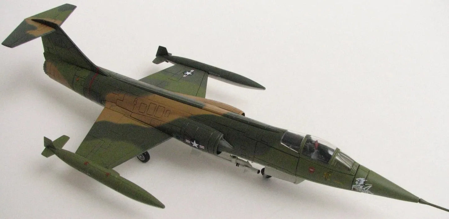 HOBBY MASTER F-104C STARFIGHTER USAF "PUSSY CAT"