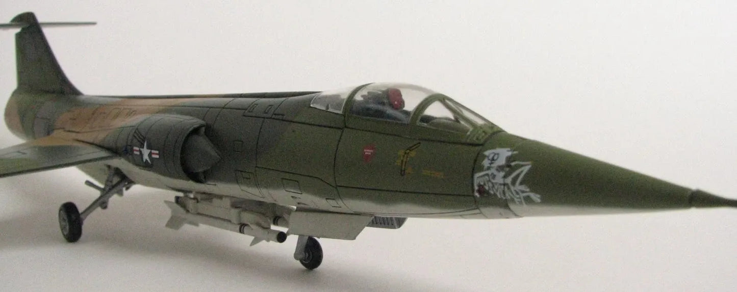 HOBBY MASTER F-104C STARFIGHTER USAF "PUSSY CAT"