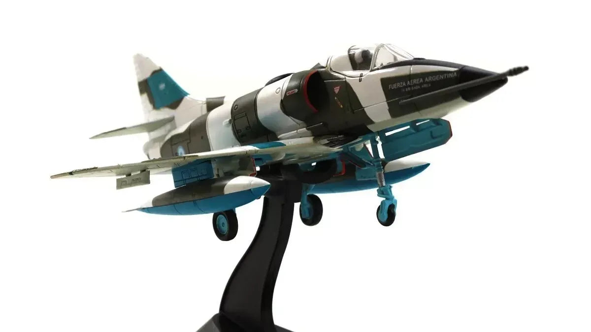 HOBBY MASTER A-4C SKYHAWK C-321 OF IV GRUPO DE CASA