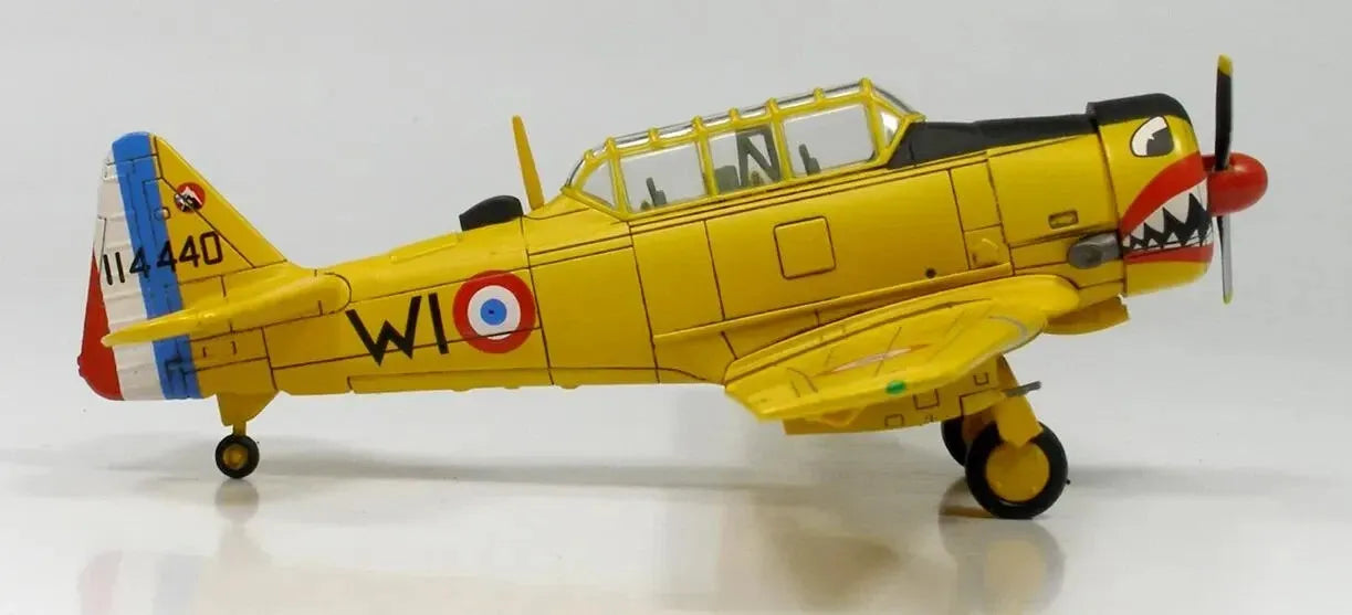 HOBBY MASTER T-6 TEXAN ARMEE DE L'AIR EALA ALGERIA 1961
