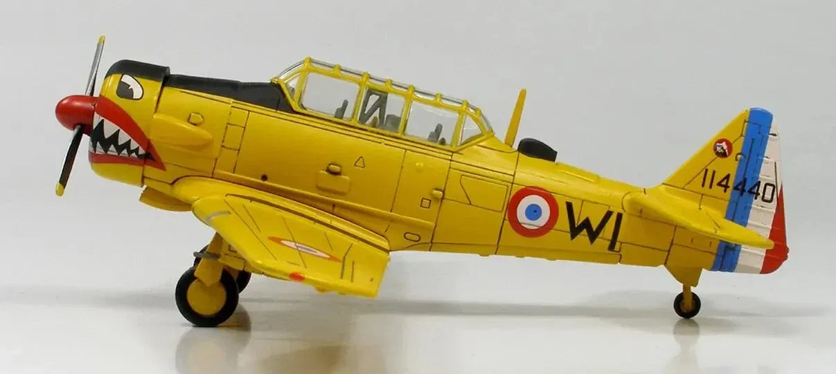 HOBBY MASTER T-6 TEXAN ARMEE DE L'AIR EALA ALGERIA 1961