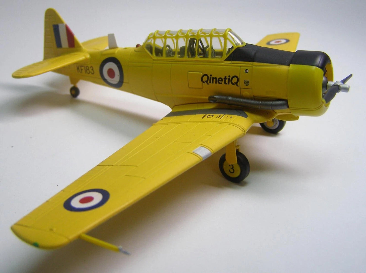 HOBBY MASTER HARVARD KF-183 MOD BOSCOMBE DOWN