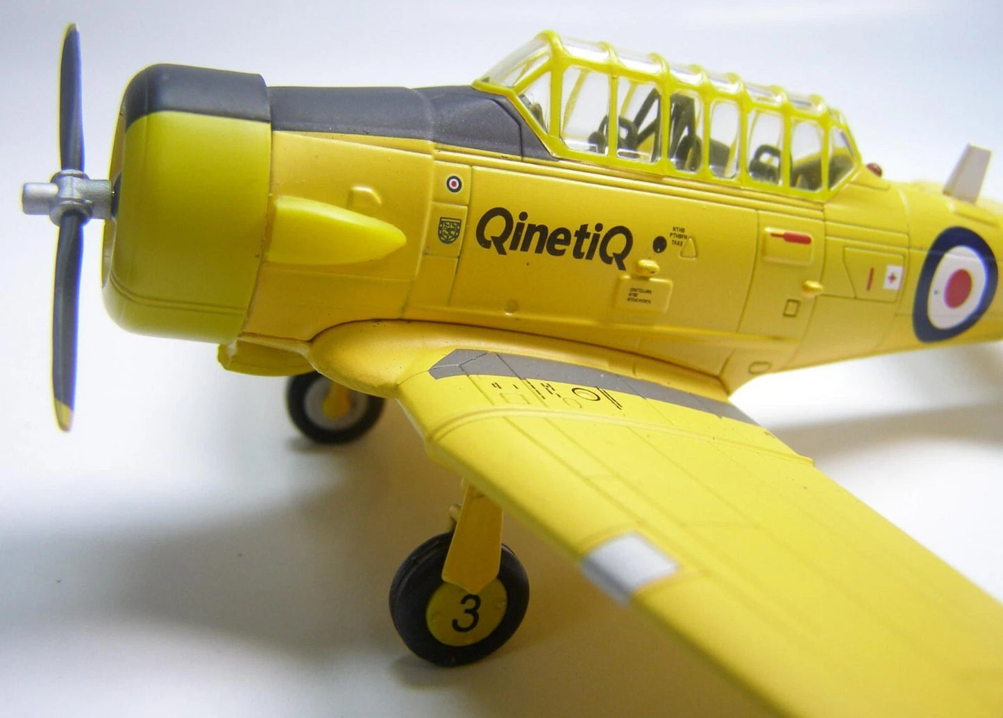 HOBBY MASTER HARVARD KF-183 MOD BOSCOMBE DOWN