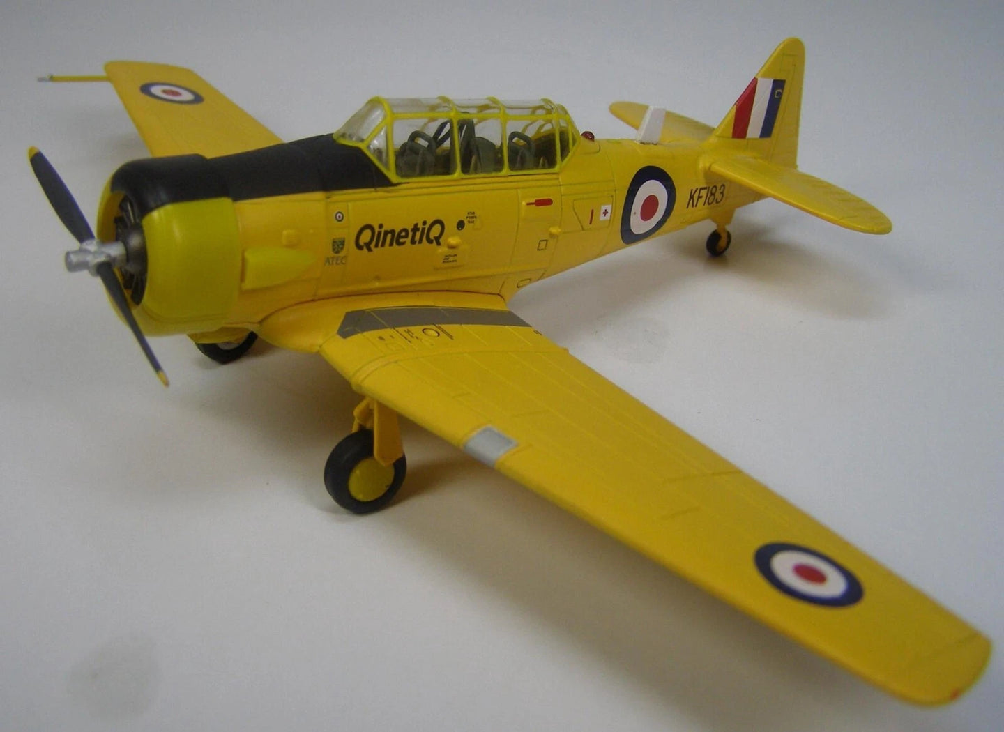 HOBBY MASTER HARVARD KF-183 MOD BOSCOMBE DOWN