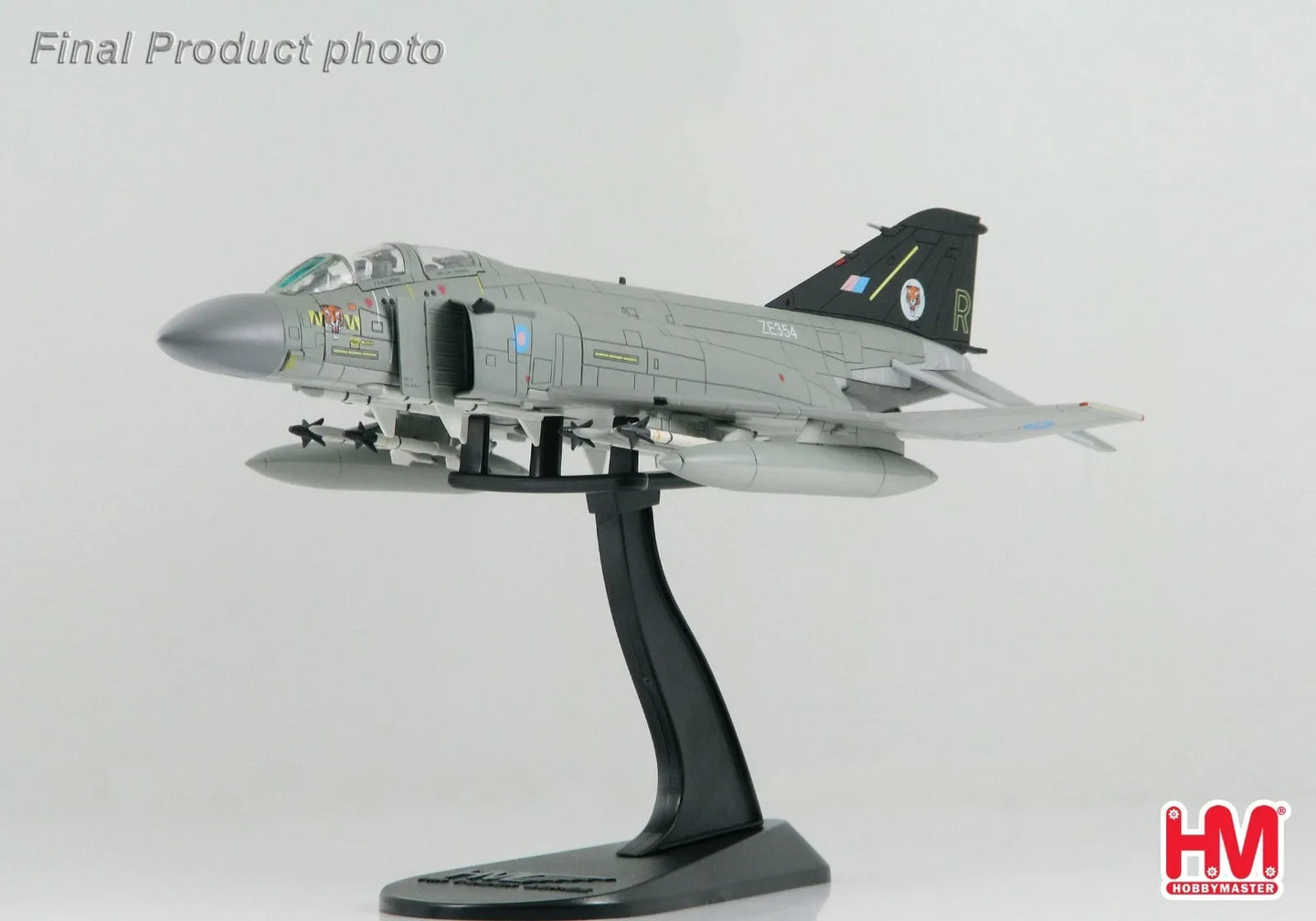 HOBBY MASTER F-4J PHANTOM II RAF No.74 SQN