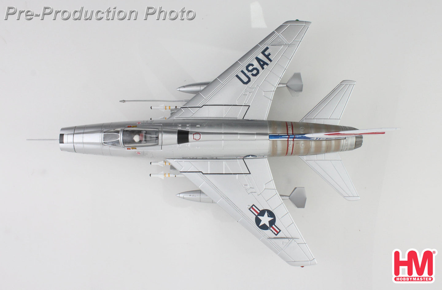 HOBBY MASTER F-100 SUPER SABRE FW-871 USAF NATIONAL MILITARY MUSEUM