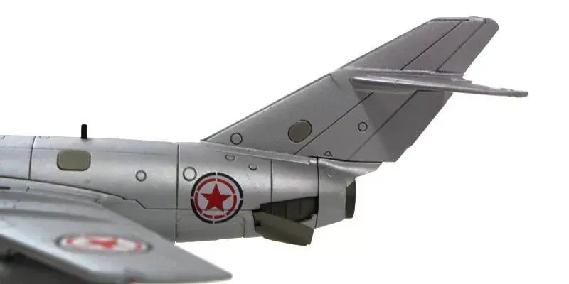 HOBBY MASTER MIG-15BIS RED 25 CPVAF NORTH KOREA 1950'S