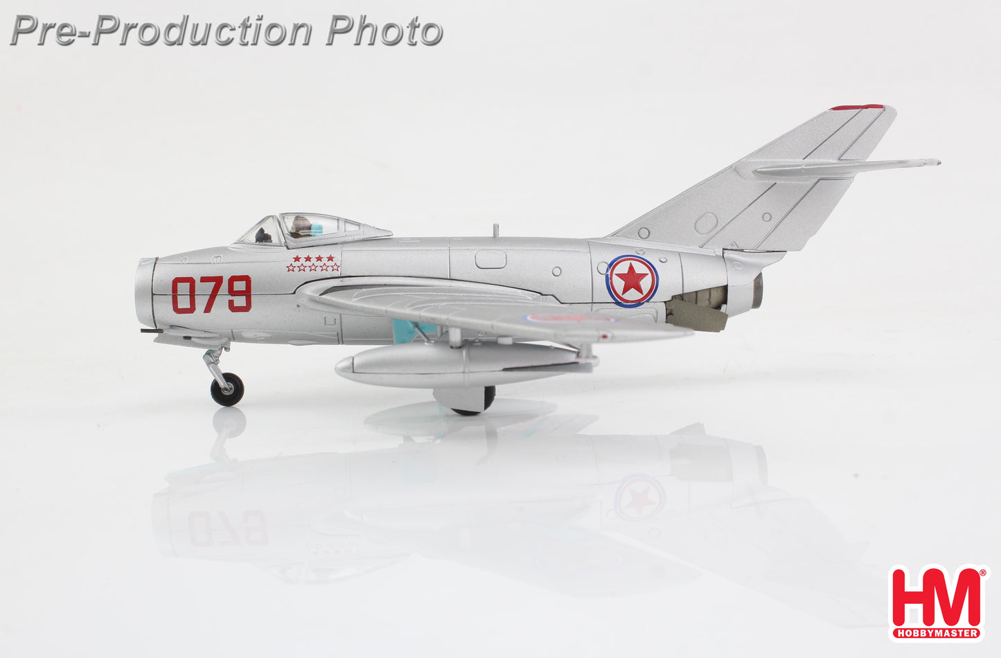 HOBBY MASTER MIG-15BIS "RED 079" CHINESE PEOPLES VOLUNTEERS AF NORTH KOREA 1950S
