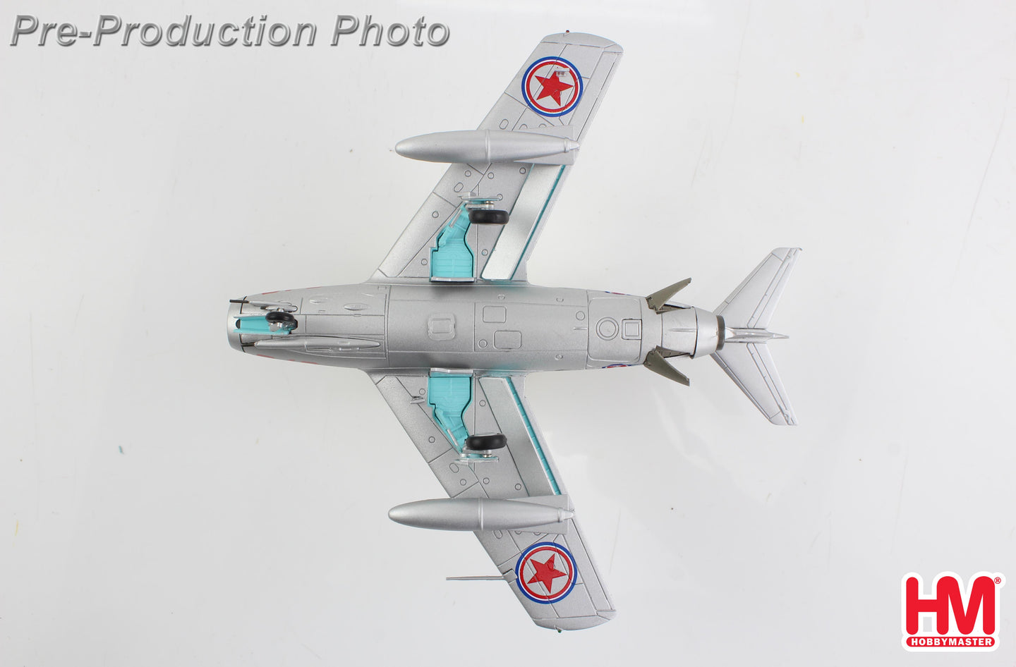 HOBBY MASTER MIG-15BIS "RED 079" CHINESE PEOPLES VOLUNTEERS AF NORTH KOREA 1950S