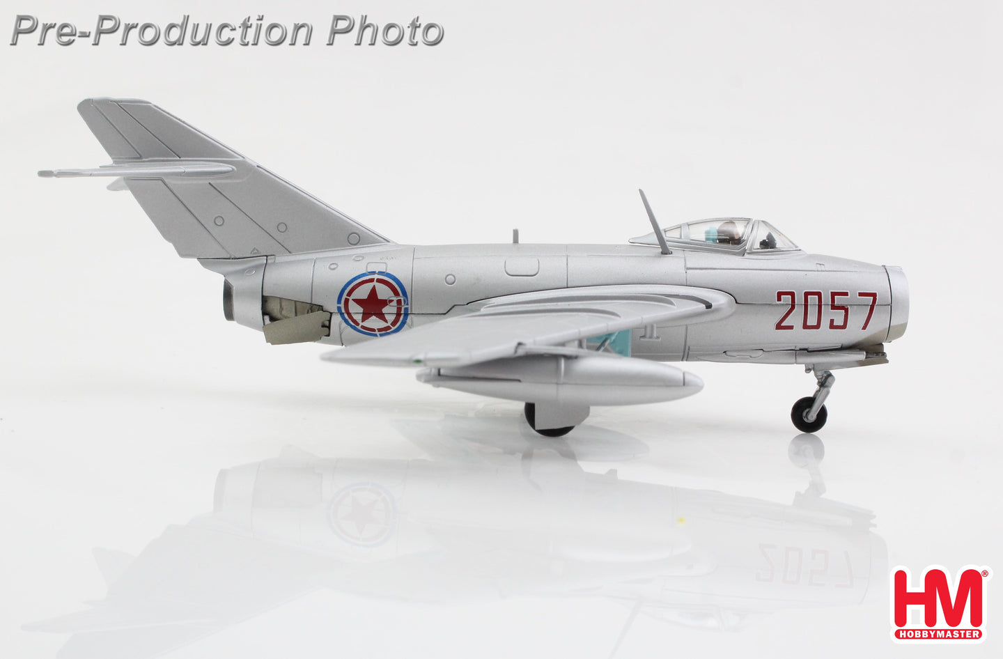 HOBBY MASTER MIG-15BIS DPRK AIR FORCE "LT. NO KUM-SOK" 2057 KIMPO AFB SEPT 1953