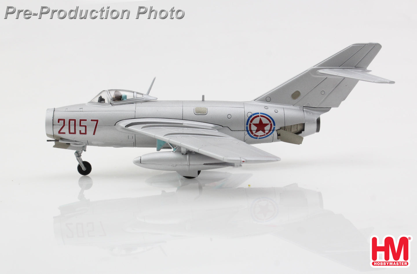 HOBBY MASTER MIG-15BIS DPRK AIR FORCE "LT. NO KUM-SOK" 2057 KIMPO AFB SEPT 1953