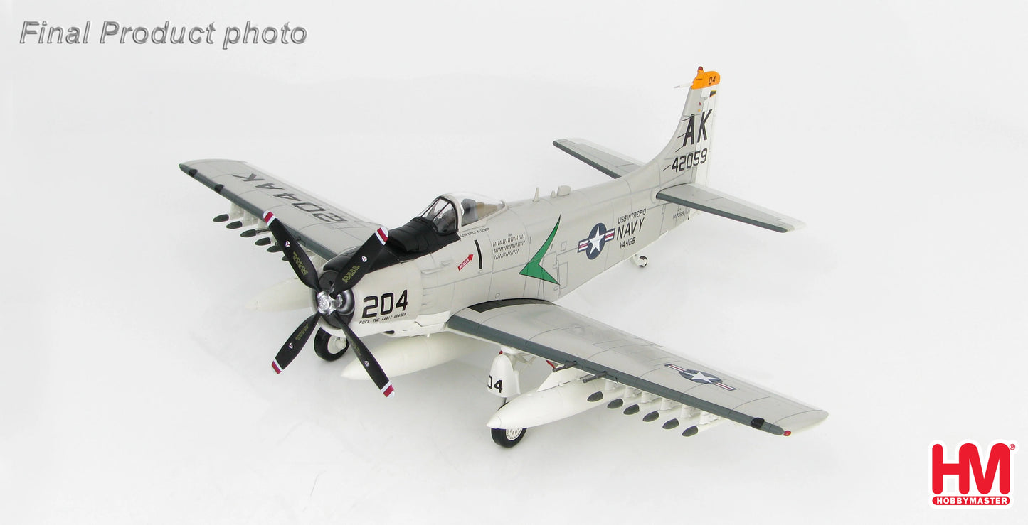 HOBBY MASTER DOUGLAS A-1H SKYRAIDER