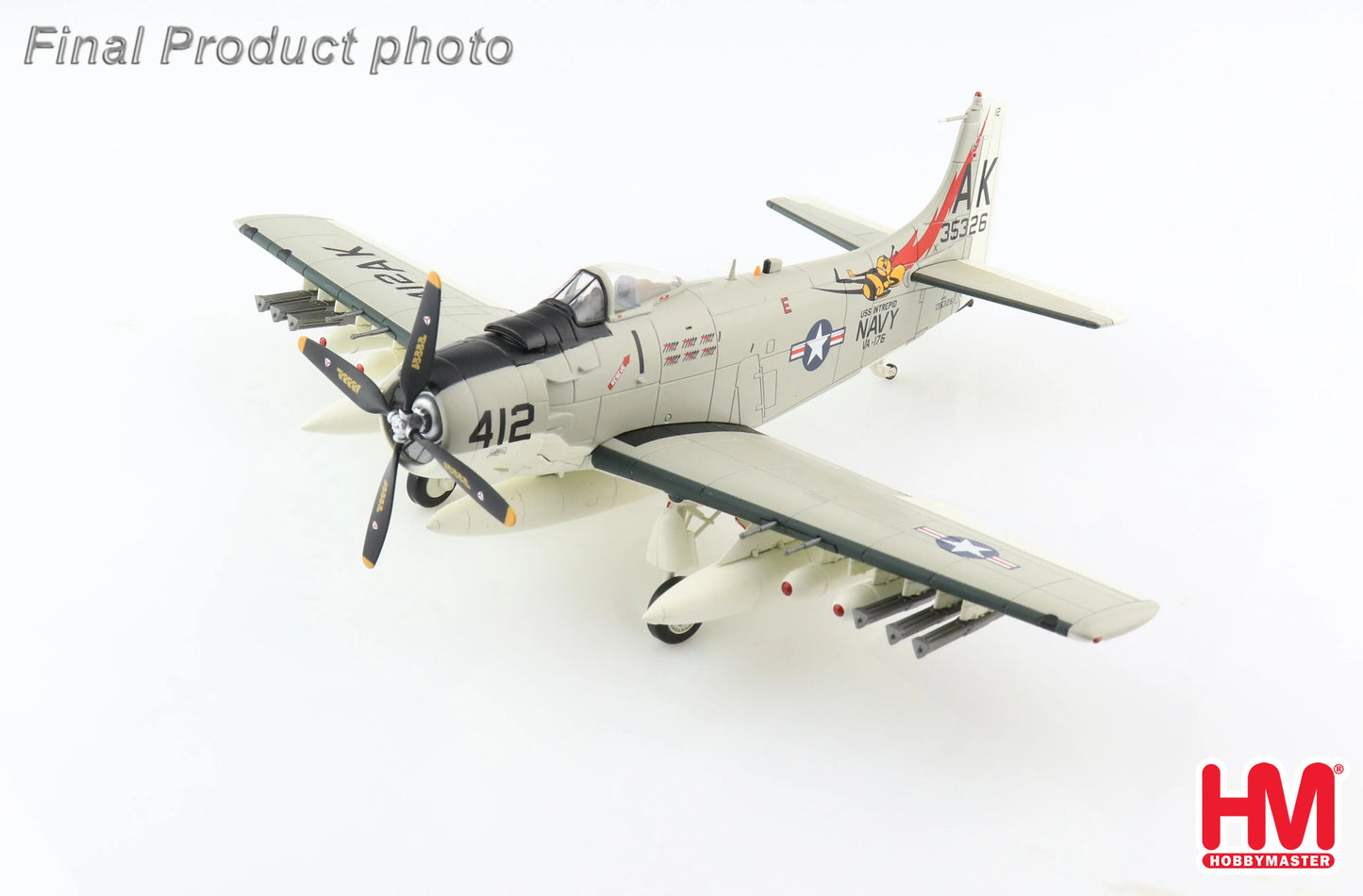 HOBBY MASTER A-1H SKYRAIDER USS INTREPID 1966