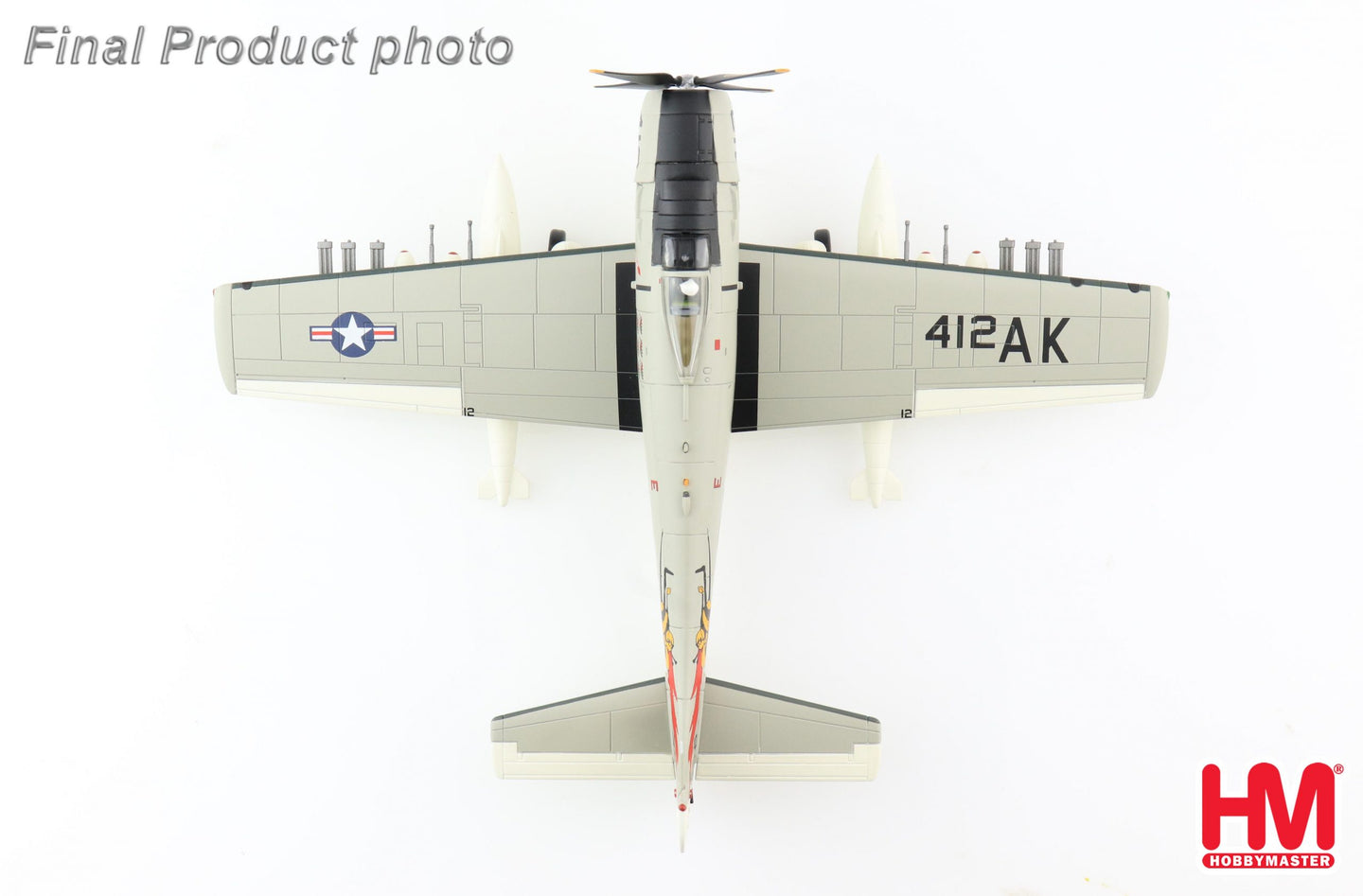 HOBBY MASTER A-1H SKYRAIDER USS INTREPID 1966