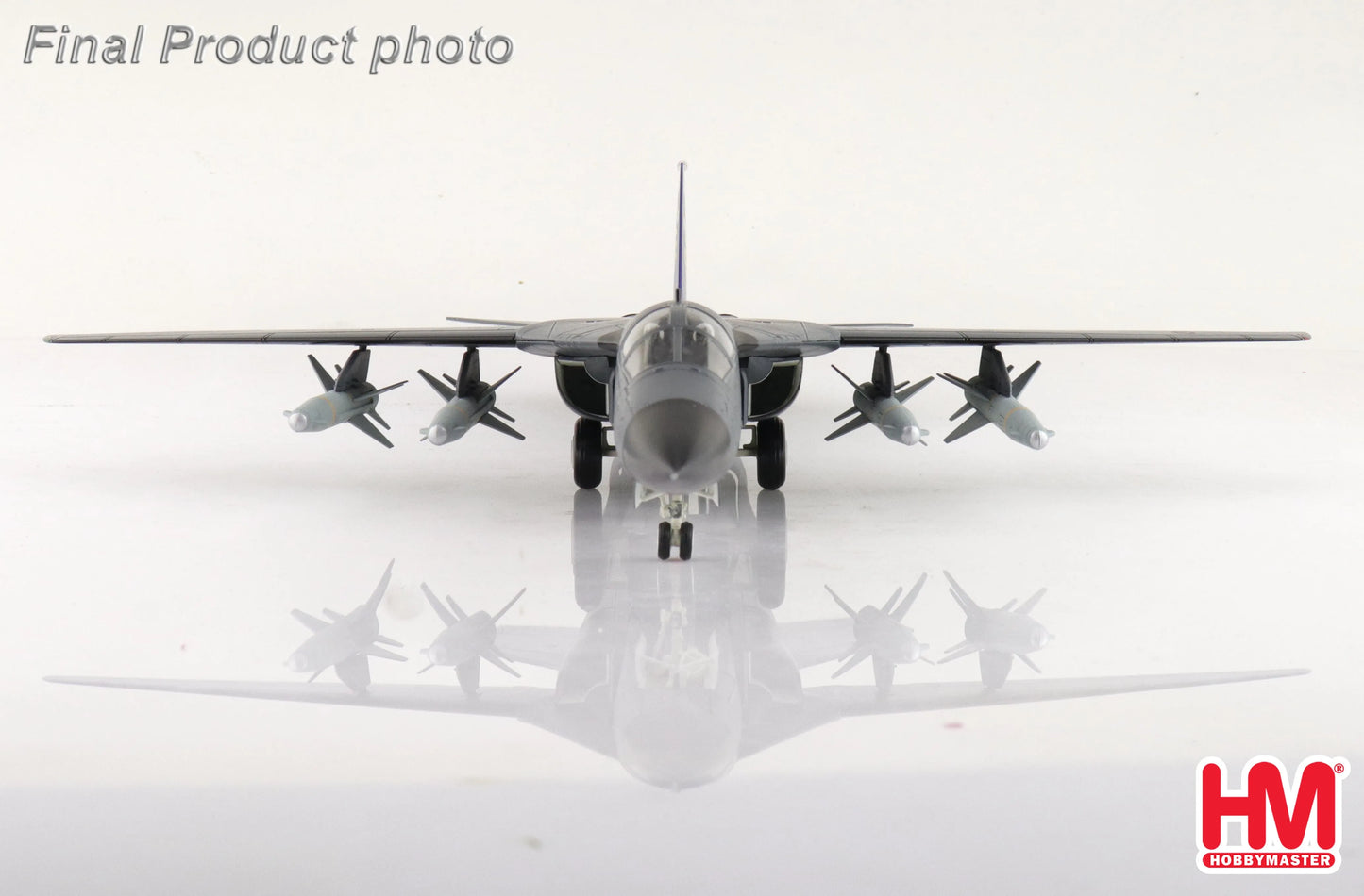 HOBBY MASTER F-111C PIG A8-131 RAAF 1973-2003 (WITH 4 X AGM-142)