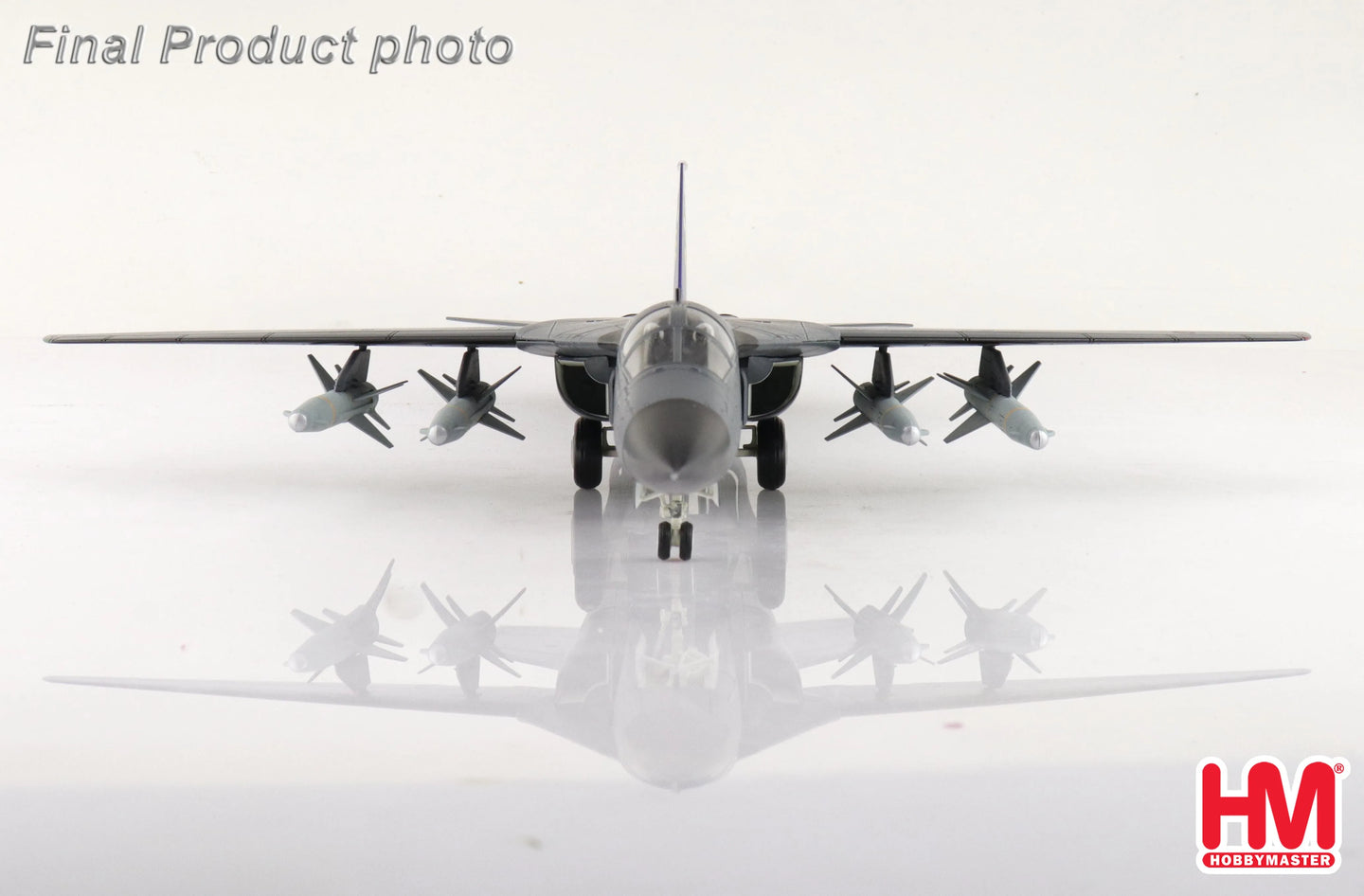 HOBBY MASTER F-111C PIG A8-131 RAAF 1973-2003 (WITH 4 X AGM-142)