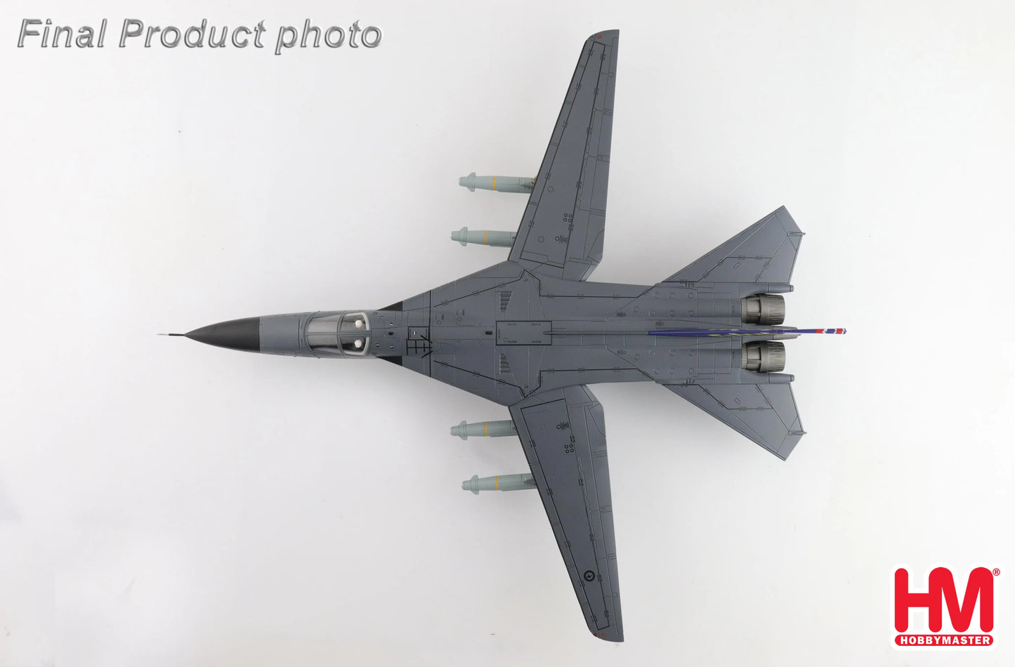 HOBBY MASTER F-111C PIG A8-131 RAAF 1973-2003 (WITH 4 X AGM-142)