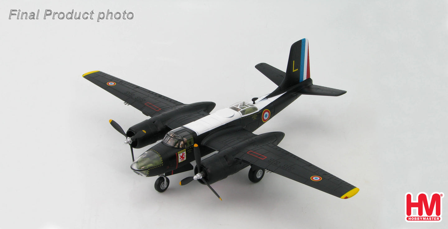 HOBBY MASTER  DOUGLAS RB-26C INVADER NORTH AFRICA 1957