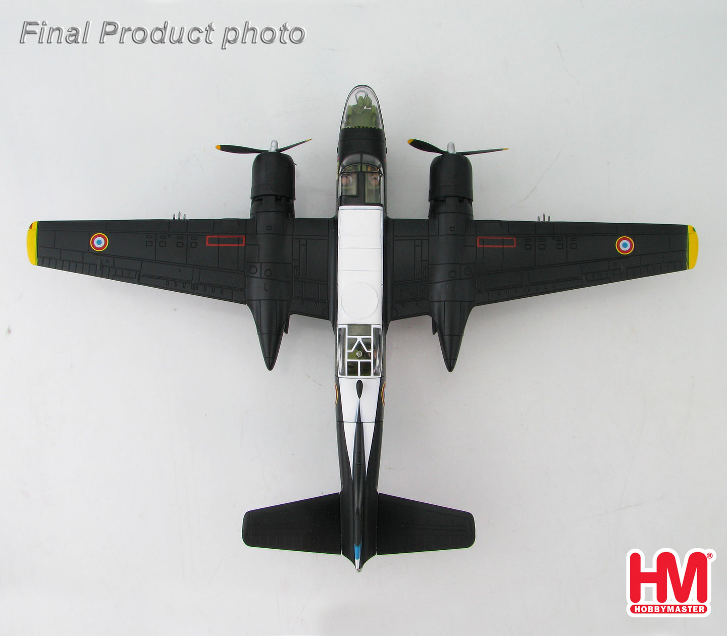 HOBBY MASTER  DOUGLAS RB-26C INVADER NORTH AFRICA 1957