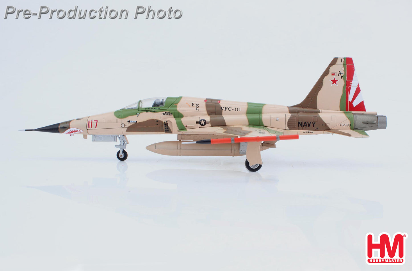 HOBBY MASTER F-5N "AVERSARY FIGHTER" RED 117 761533 VFC-111 2014