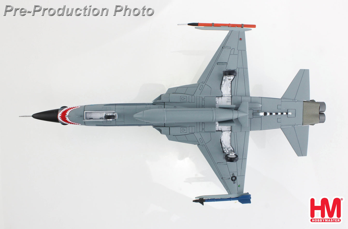 HOBBY MASTER F-5N US NAVY RESERVES "ADVERSARY FIGHTER" RED 117 761533 VFC-111 2017