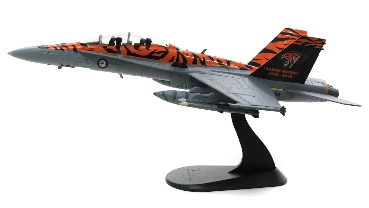 HOBBY MASTER F/A-18B HORNET CLASSIC HORNET