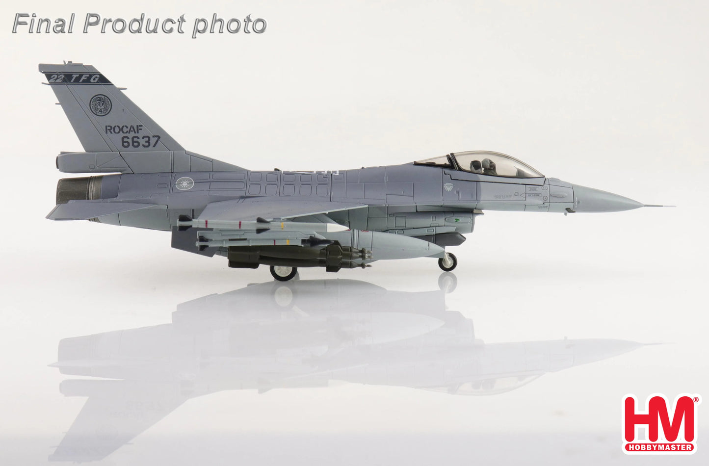 HOBBY MASTER F-16V FIGHTING FALCON 6637 22 TFG ROCAF (W/6 X GBU-12)
