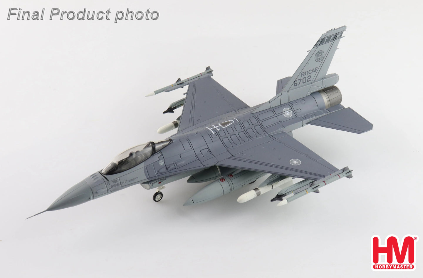 HOBBY MASTER F-16V FIGHTING FALCON 6702 23 TFG ROCAF (W/2 X HARPOON MISSILE)