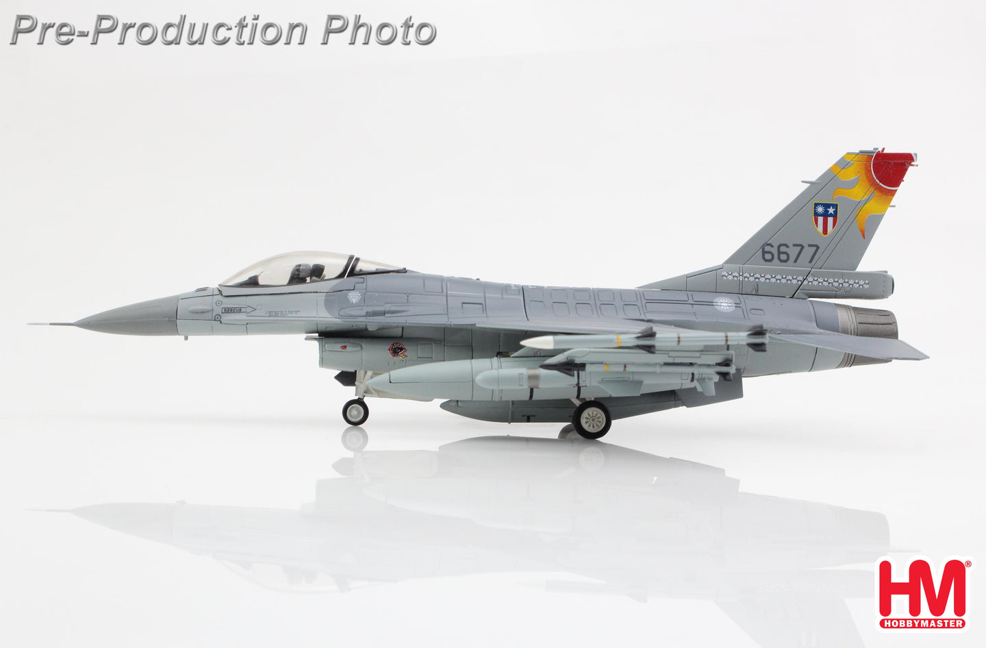 HOBBY MASTER F-16A ROCAF "CHINA BURMA INDIA THEATER" 6677 HSINCHU AB 2015