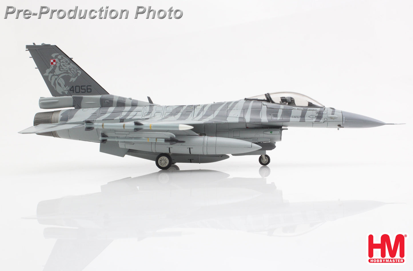 HOBBY MASTER F-16C POLISH AIR FORCE 4052 MAJ. MACIEJ "SLAB" KRAKOWIAN 2025
