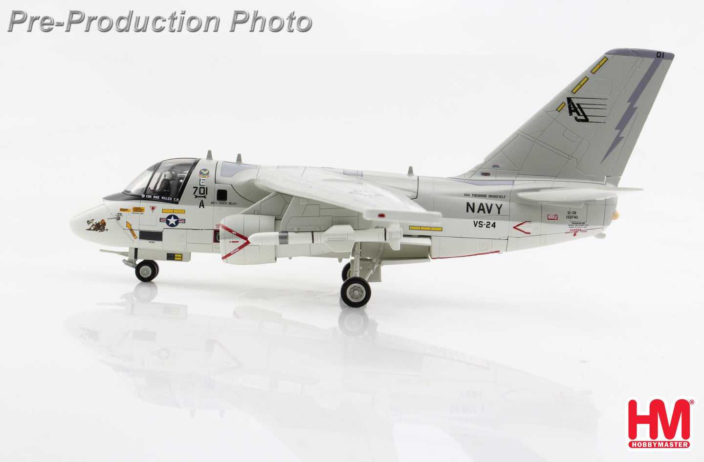 HOBBY MASTER S-3B VICKING US NAVY "EYES OF THE STORM" 159743 VS-24 1991