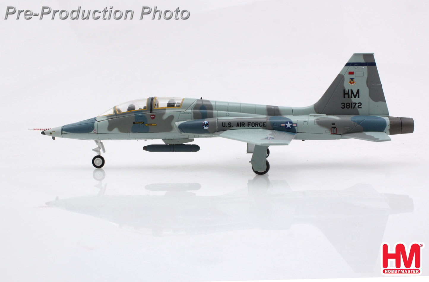 HOBBY MASTER AT-38B USAF 479 TTW 63-8172 "LIFT TRAINER" 1980S