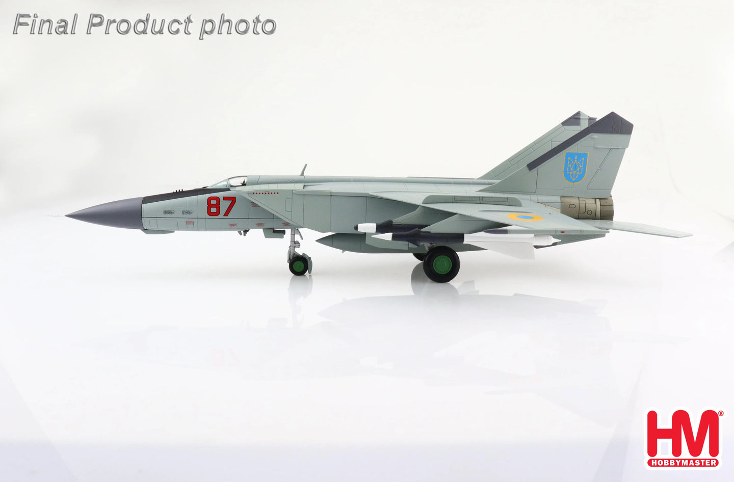 HOBBY MASTER MIG-25PDS FOXBAT RED 87 UKRAINE 1995