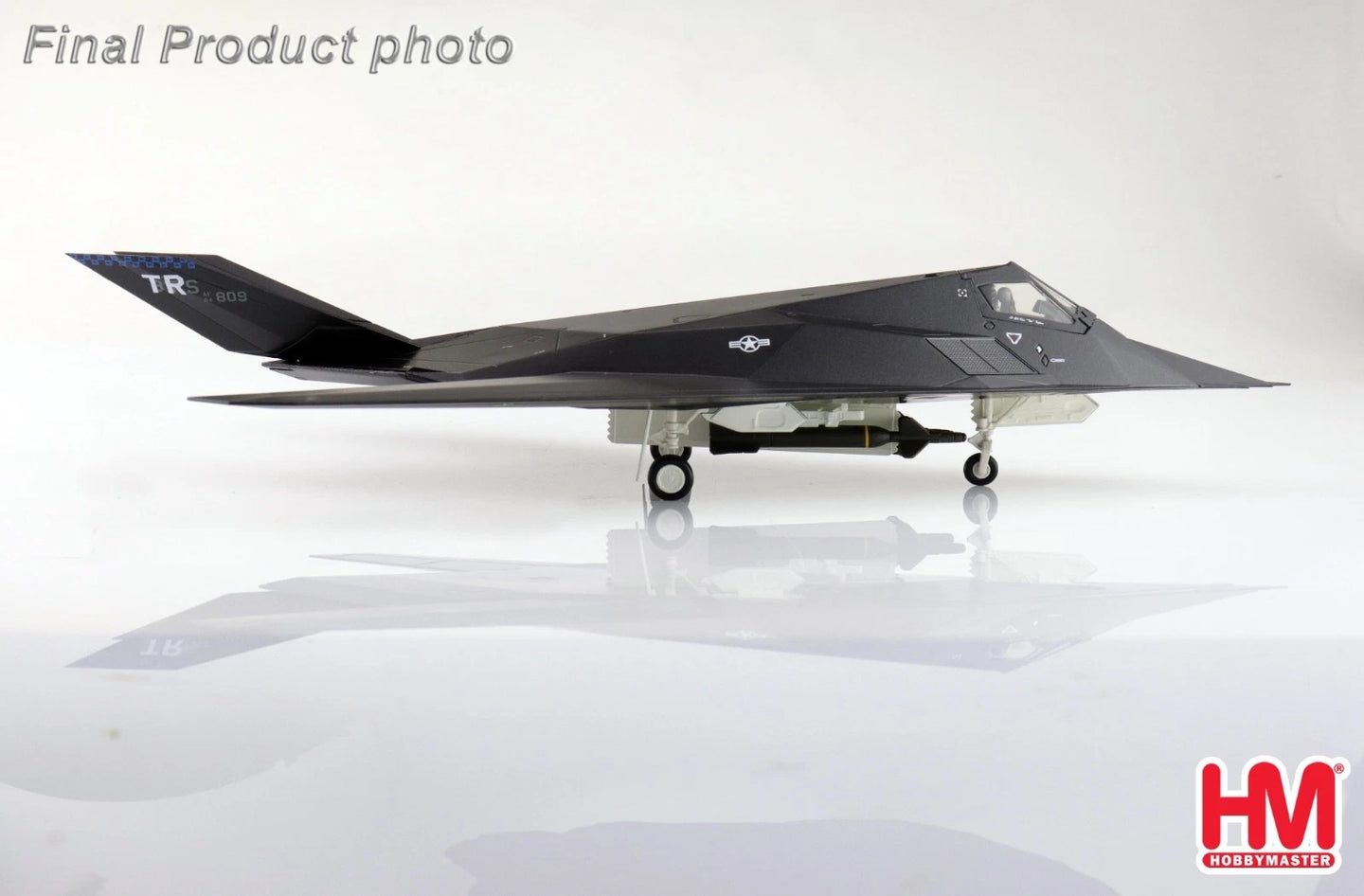 HOBBY MASTERS F-117A NIGHTHAWK 84-0809 USAF 2022 WITH EXTRA 2 X B57 AND B61 BOMBS
