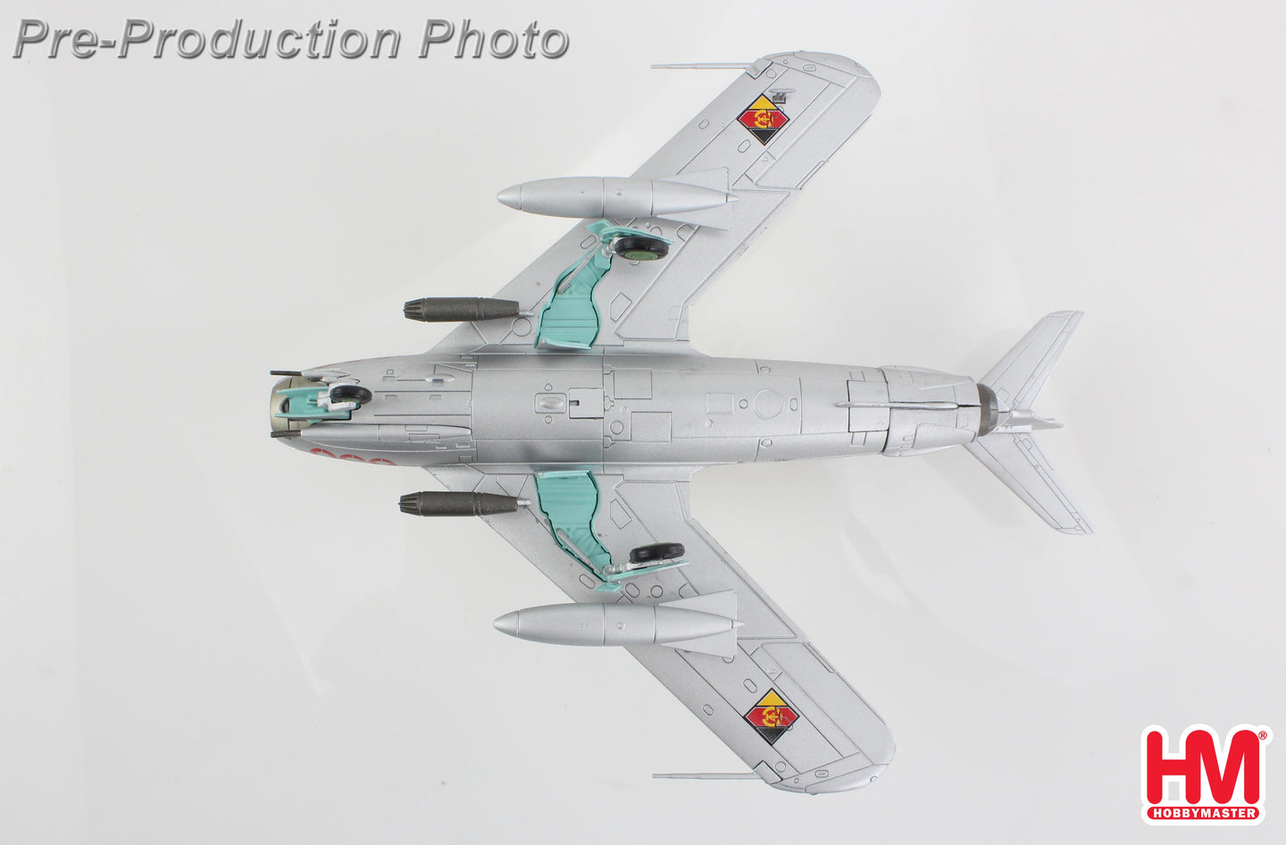HOBBY MASTER MIG-17F FRESCO C DDR 630 JBG-37 DREITZ 1969 (W/ UB-16-57)
