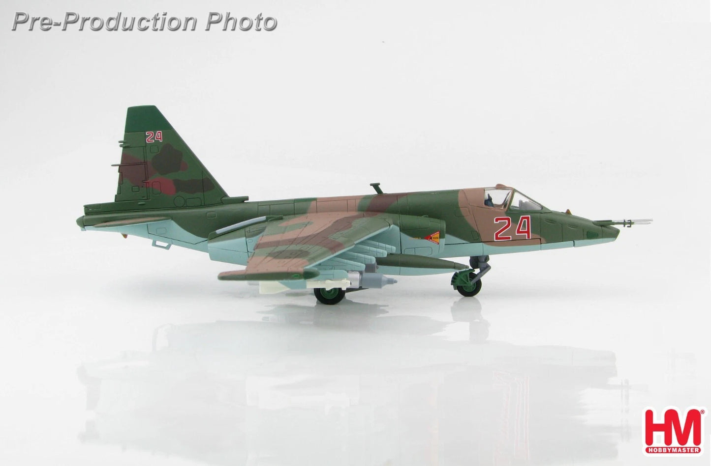 HOBBY MASTER 1/72 SUKHOI SU-25 SM FROGFOOT RUSSIAN AIR FORCE RED 24 LATAKIA, SYRIA 2015
