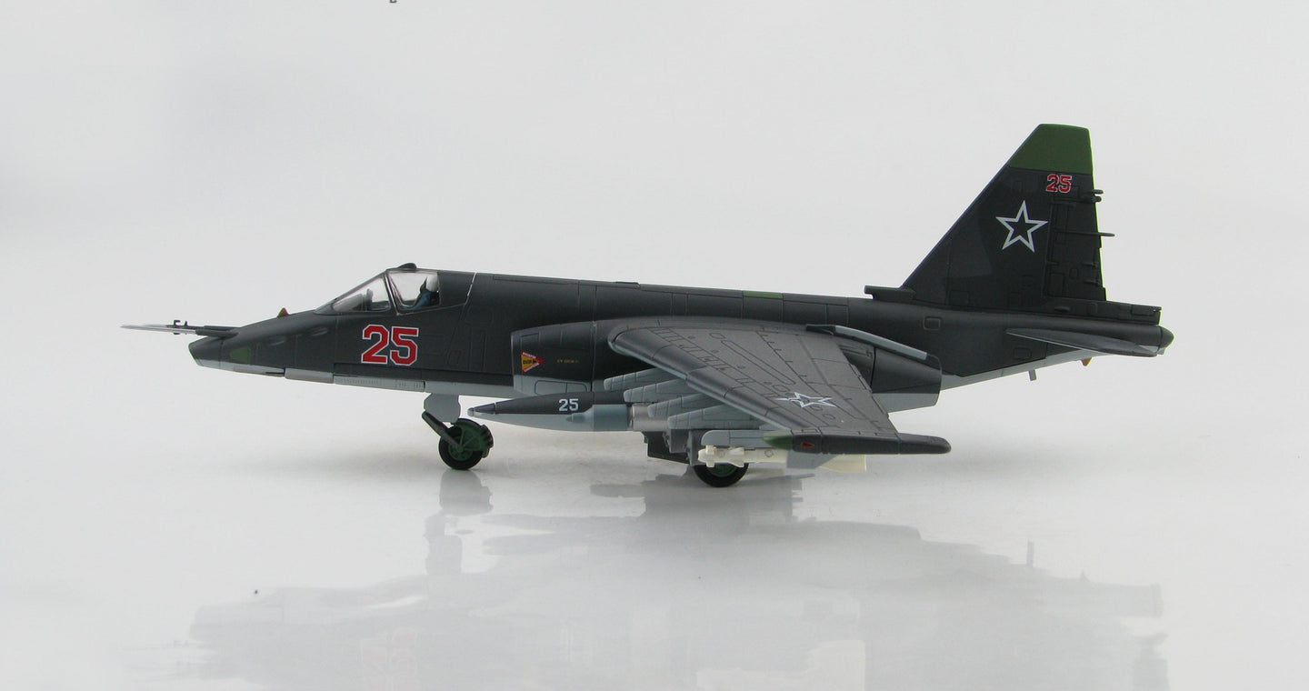 HOBBY MASTER SU-25SM RUSSIAN AIR FORCE "RED 25" LATAKIA SYRIA NOV 2015