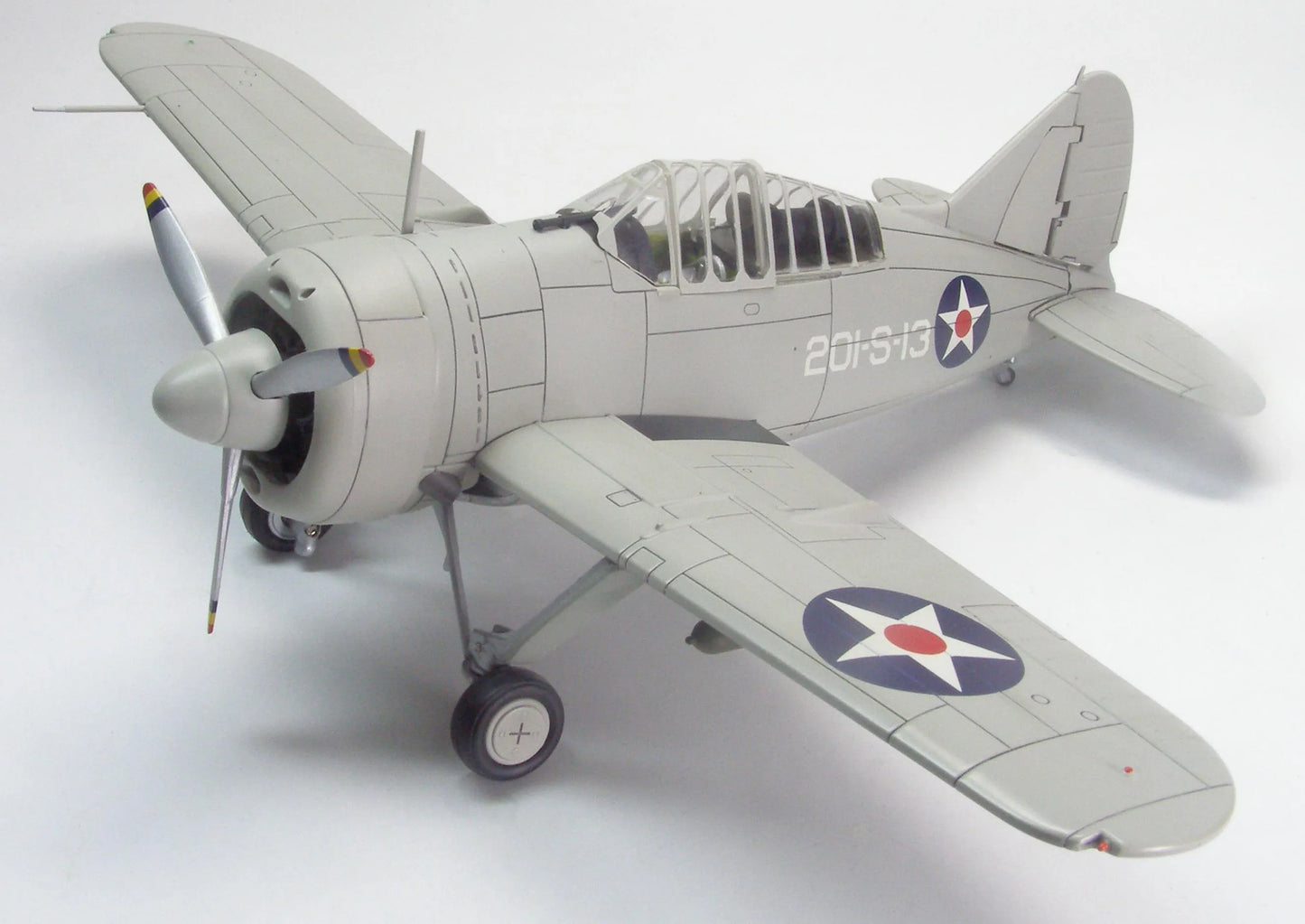 HOBBY MASTER USN BREWSTER F2-A2 BUFFALO VS-201