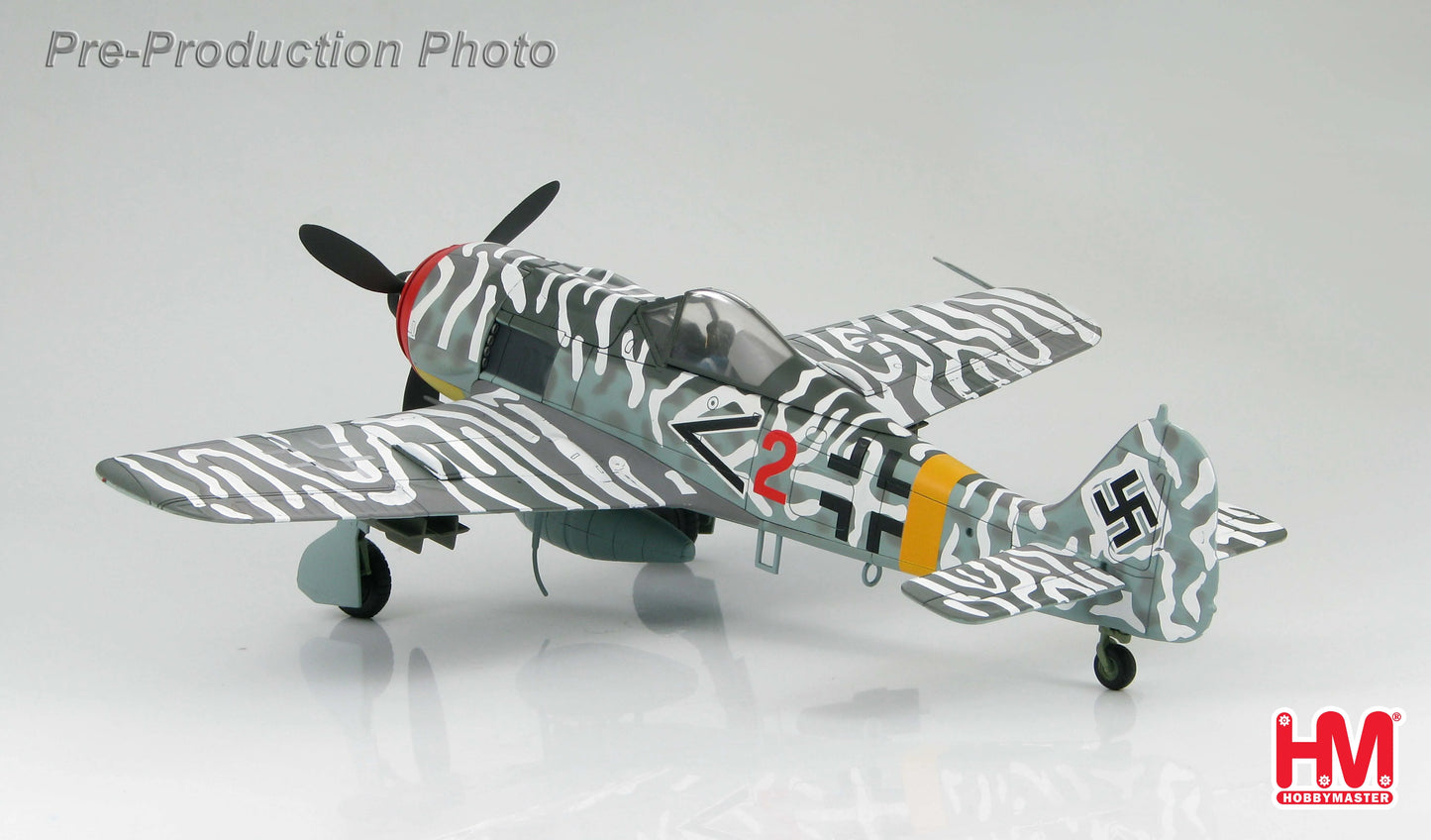 HOBBY MASTER FW-190  F-8 I./SG 2 1945 (WINTER SCHEME)