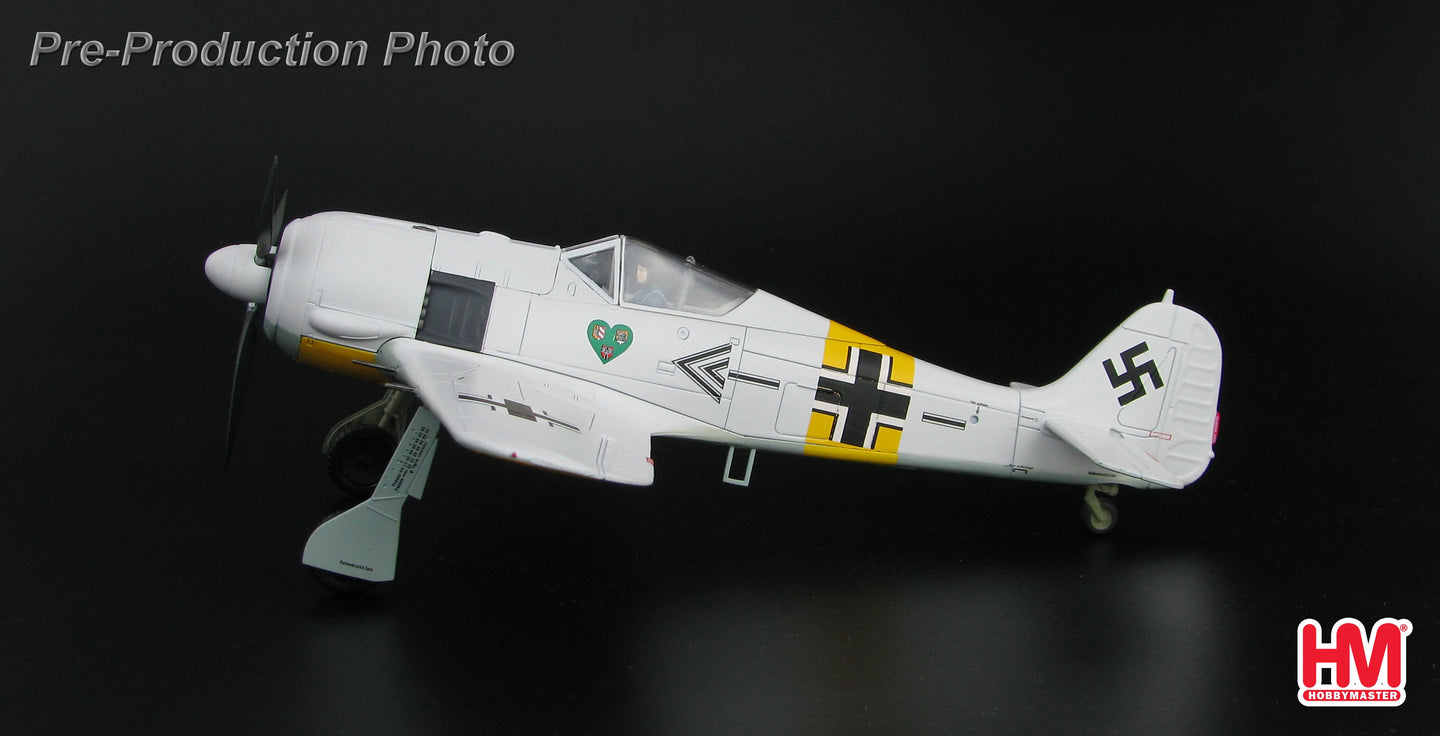 HOBBY MASTER FW190A LUFTWAFFE GRUNHERZ HANS TRAUTLOFT