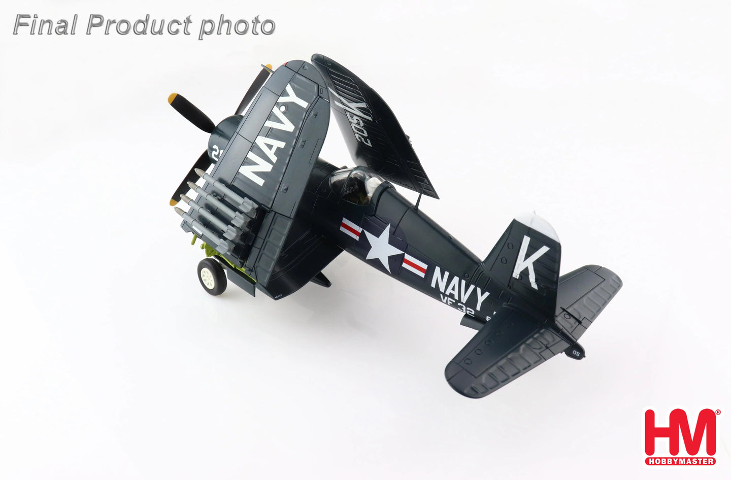 HOBBY MASTER F4U-4 CORSAIR MEDAL OF HONOR WHITE 205 DEC 1950