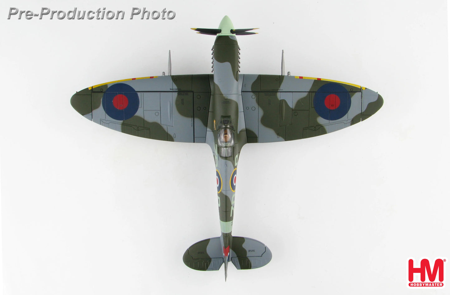 HOBBY MASTER SPITFIRE MK IX RAF DUXFORD 2004
