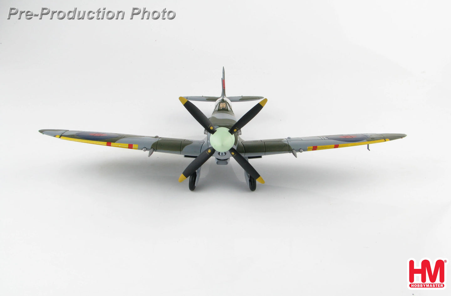 HOBBY MASTER SPITFIRE MK IX RAF DUXFORD 2004